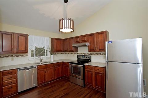 207 Maumee Ct, Cary, NC 27513 photo 5