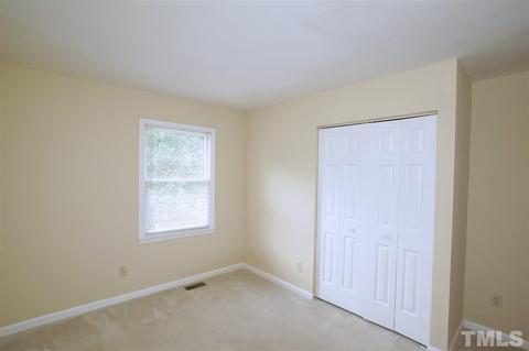 207 Maumee Ct, Cary, NC 27513 photo 12