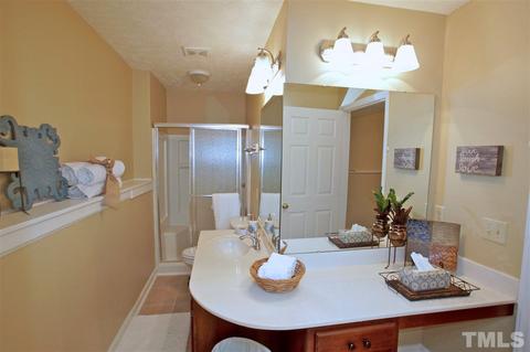 207 Maumee Ct, Cary, NC 27513 photo 16