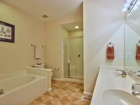 32 Scottish Ln, Durham, NC 27707 photo 14