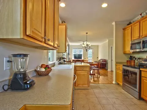 32 Scottish Ln, Durham, NC 27707 photo 11