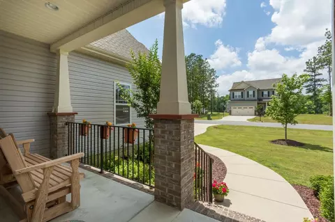 80 Hackberry Dr E, Youngsville, NC 27596 photo 3