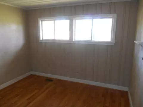 502 4th St, Bladenboro, NC 28320 photo 11