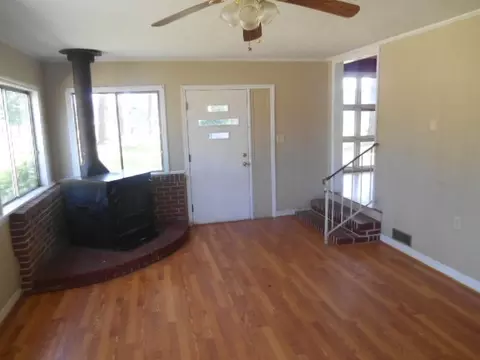 502 4th St, Bladenboro, NC 28320 photo 6
