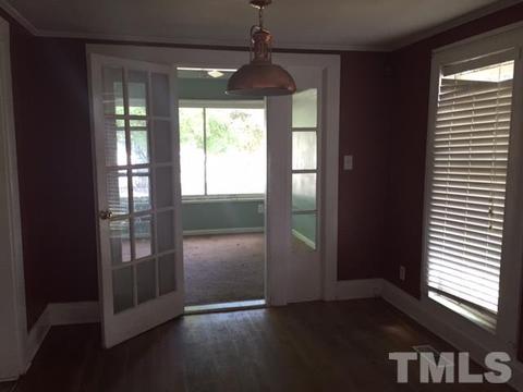 600 E Parker St, Graham, NC 27253 photo 4