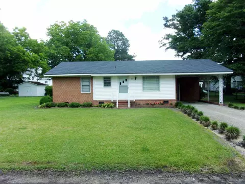 304 E First St, Kenly, NC 27542 photo 1