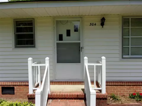 304 E First St, Kenly, NC 27542 photo 21