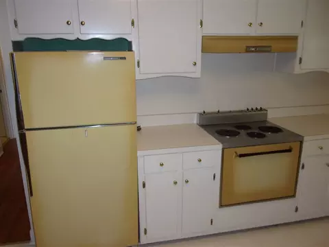 304 E First St, Kenly, NC 27542 photo 4