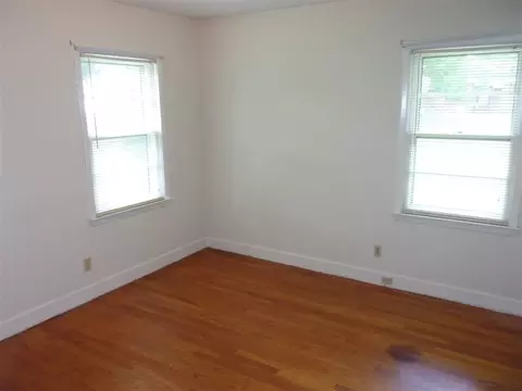 304 E First St, Kenly, NC 27542 photo 9