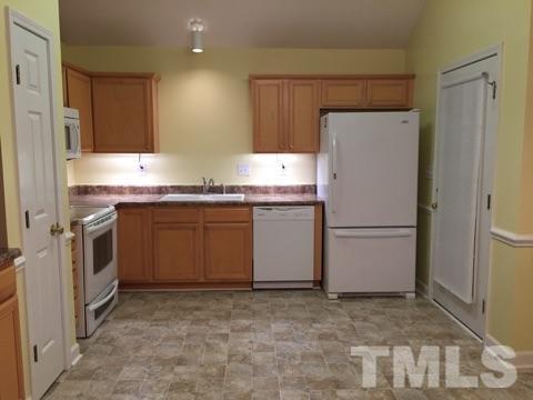 308 Cheeks Ln, Graham, NC 27253 photo 4