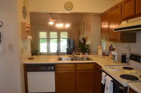 25 Joci Ct, Durham, NC 27704 photo 9