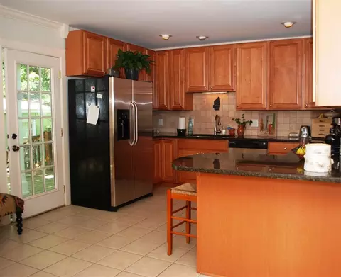 725 E Whitaker Mill Rd, Raleigh, NC 27608 photo 7