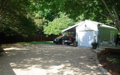 725 E Whitaker Mill Rd, Raleigh, NC 27608 photo 20