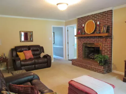 124 Fairntosh Pl, Durham, NC 27712 photo 8