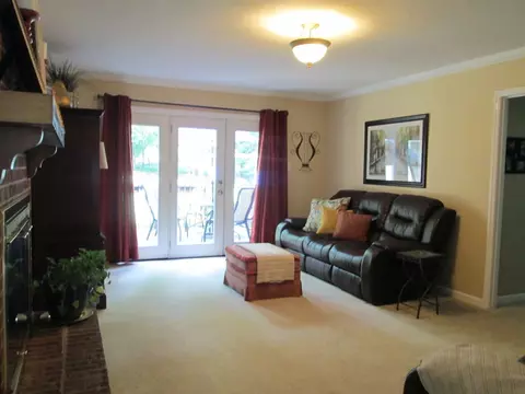 124 Fairntosh Pl, Durham, NC 27712 photo 9