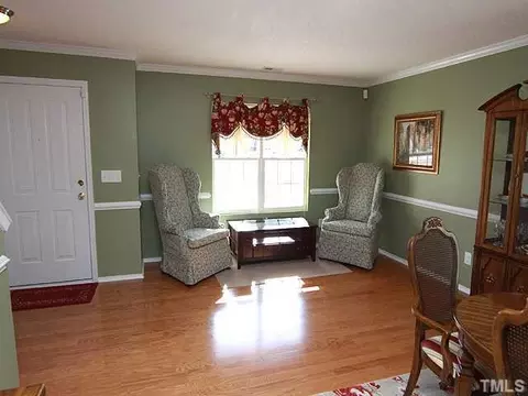 5 Castlewell Pl, Durham, NC 27703 photo 2