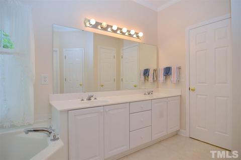 514 Loblolly Dr, Durham, NC 27712 photo 14