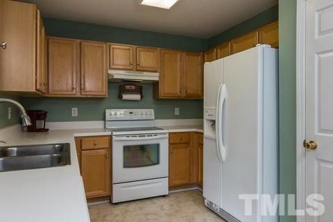 706 Averroe Dr, Apex, NC 27502 photo 8
