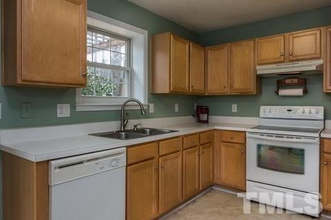 706 Averroe Dr, Apex, NC 27502 photo 7
