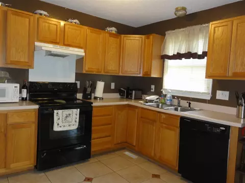 600 24th St, Butner, NC 27509 photo 3