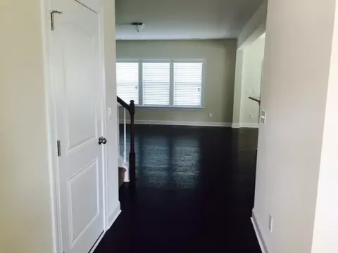 812 Poplar St, Durham, NC 27703 photo 3