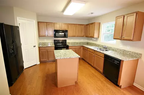 8 Cornstalk Ct, Durham, NC 27703 photo 10