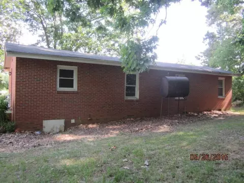 132 Main Cir, Roxboro, NC 27573 photo 2