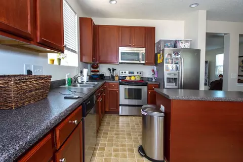 604 Chalcedony Ct, Durham, NC 27703 photo 9