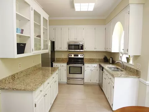 102 Rawhide Ct, Cary, NC 27513 photo 5