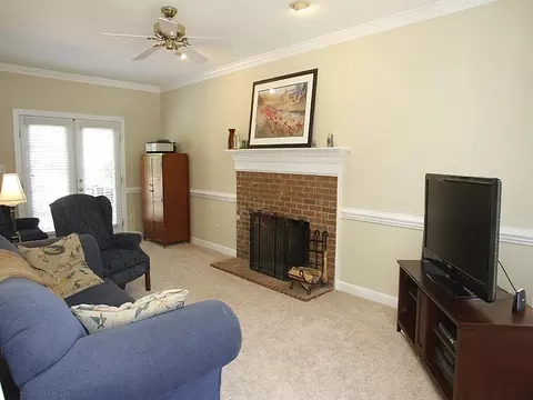 102 Rawhide Ct, Cary, NC 27513 photo 2