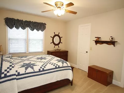 102 Perth Ct, Cary, NC 27511 photo 13