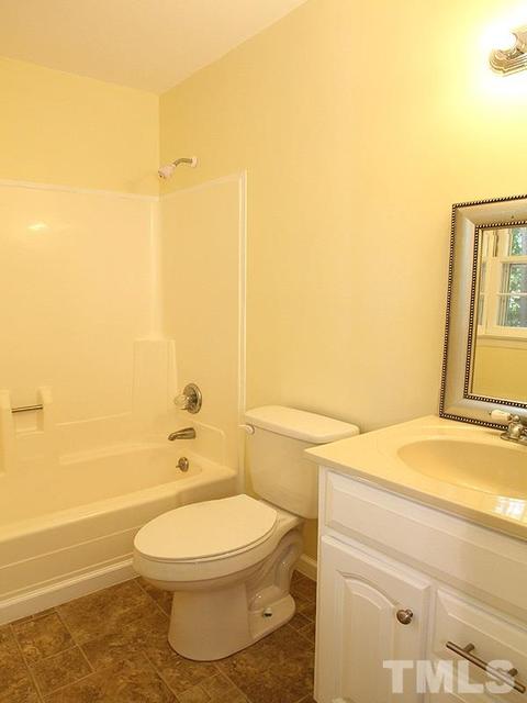 202 Rolling Ridge Cir, Garner, NC 27529 photo 10