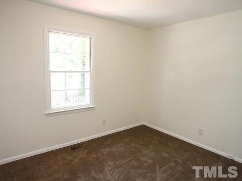 202 Rolling Ridge Cir, Garner, NC 27529 photo 6