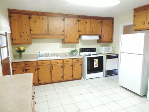 2402 Carver St, Durham, NC 27705 photo 5