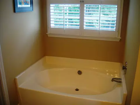 12 Lullwater Ct, Durham, NC 27703 photo 9