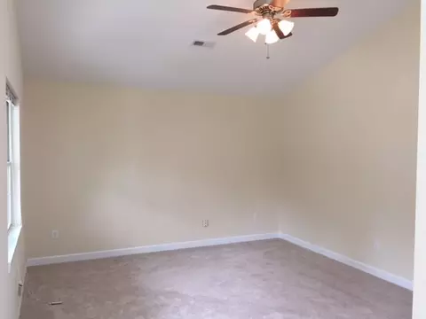 524 Smith St, Burlington, NC 27217 photo 4