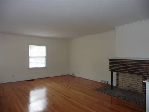901 S Second St, Smithfield, NC 27577 photo 4