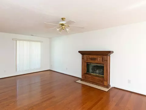 2706 Stadium Dr, Durham, NC 27704 photo 2