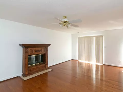 2706 Stadium Dr, Durham, NC 27704 photo 3