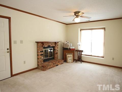 129 Towne View Trl, Garner, NC 27529 photo 2