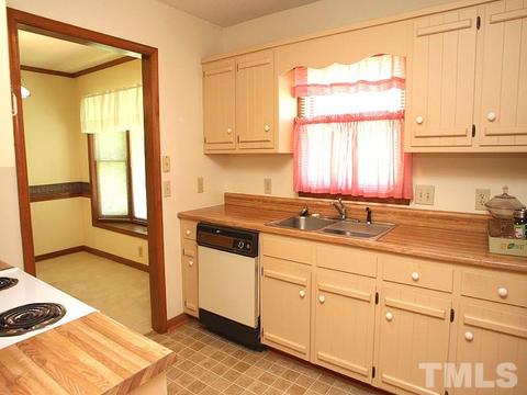 129 Towne View Trl, Garner, NC 27529 photo 4