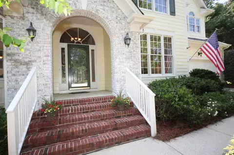 207 Firetree Ln, Cary, NC 27513 photo 2