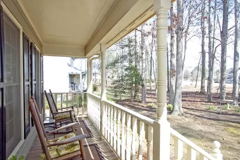 6124 Wolverhampton Dr, Raleigh, NC 27603 photo 2