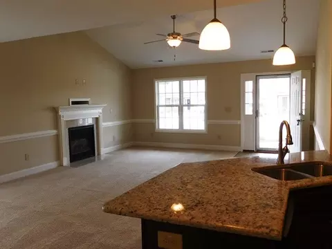 79 Glenfield Dr, Dunn, NC 28334 photo 3