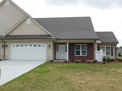 79 Glenfield Dr, Dunn, NC 28334 photo 1