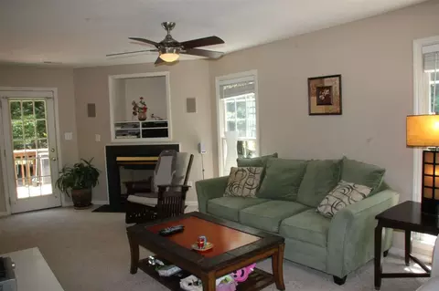 6 Radley Pl, Durham, NC 27705 photo 2