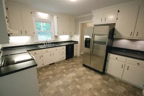 104 Springbrook Pl, Cary, NC 27518 photo 5