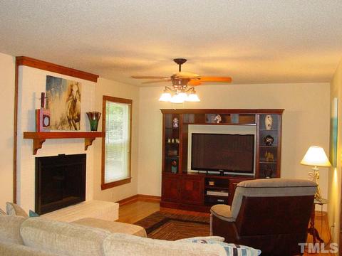110 Belk St, Durham, NC 27712 photo 2