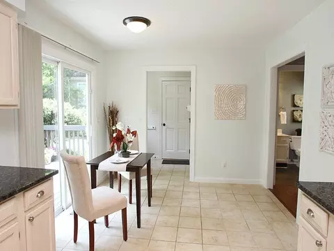 4 Swallows Ridge Ct, Durham, NC 27713 photo 5