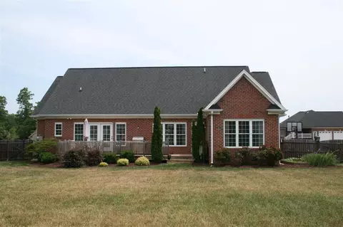 604 Mclesky Ct, Graham, NC 27253 photo 12